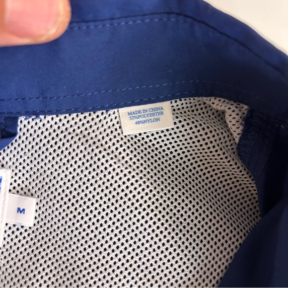 Southern Tide Mens Mahi Fishing Shirt in
Blue Depths Size M - Picture 11 of 12